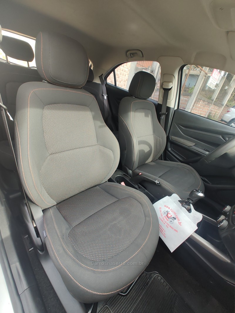 ONIX 1.4 MPFI LT 8V FLEX 4P MANUAL - 2013 - CANELA