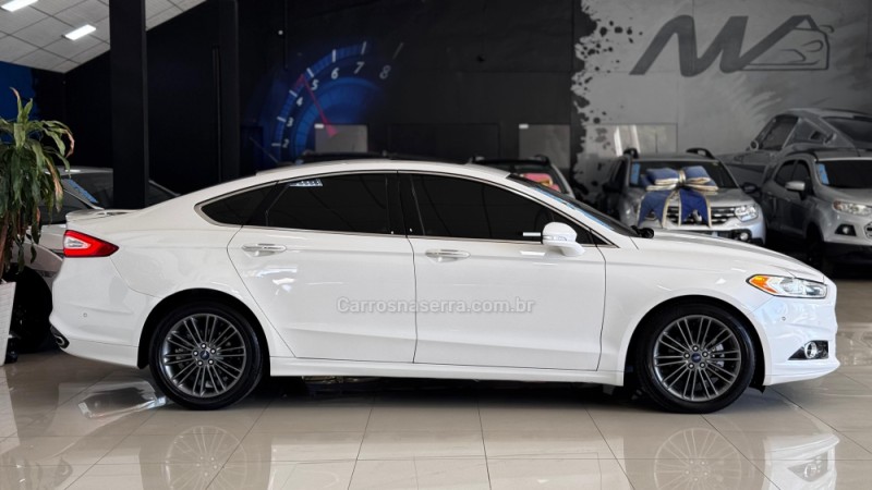 FUSION 2.0 TITANIUM AWD 16V GASOLINA 4P AUTOMÁTICO - 2014 - ESTâNCIA VELHA