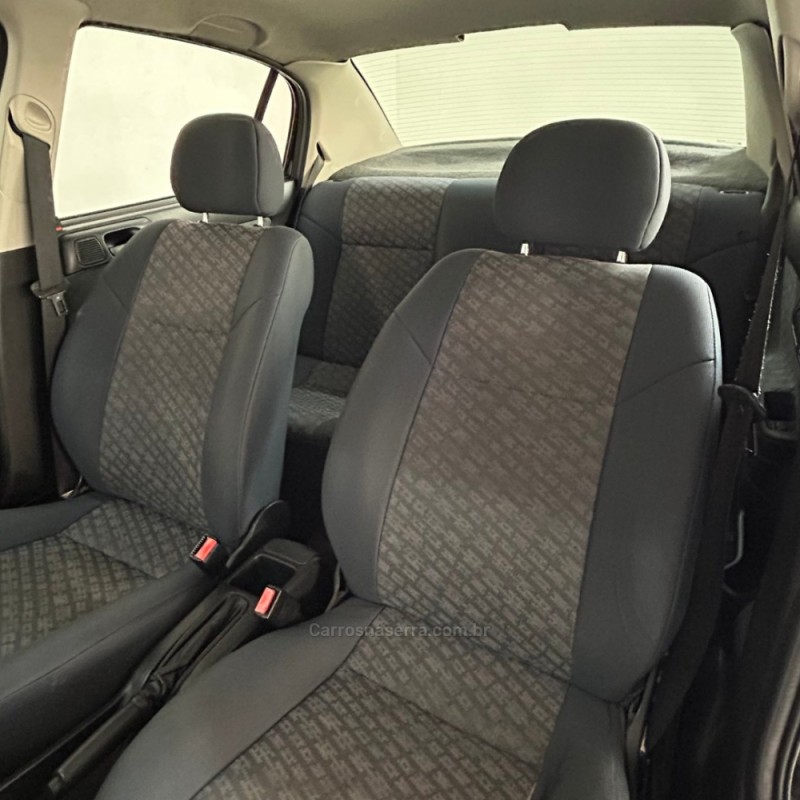ASTRA 1.8 MPFI GL SEDAN 8V GASOLINA 4P MANUAL - 1999 - VACARIA