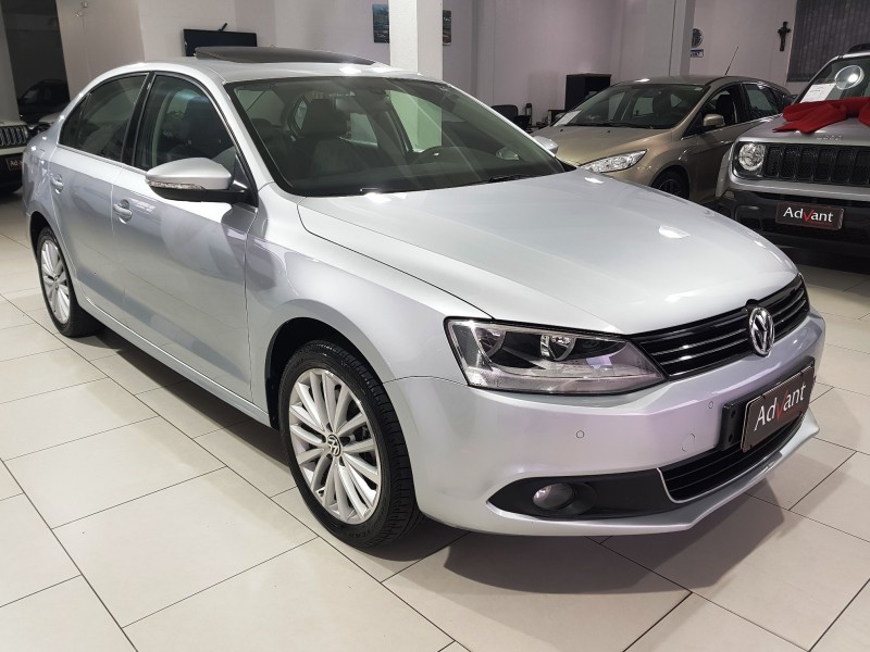 JETTA 2.0 TSI HIGHLINE 200CV GASOLINA 4P TIPTRONIC - 2013 - CAXIAS DO SUL