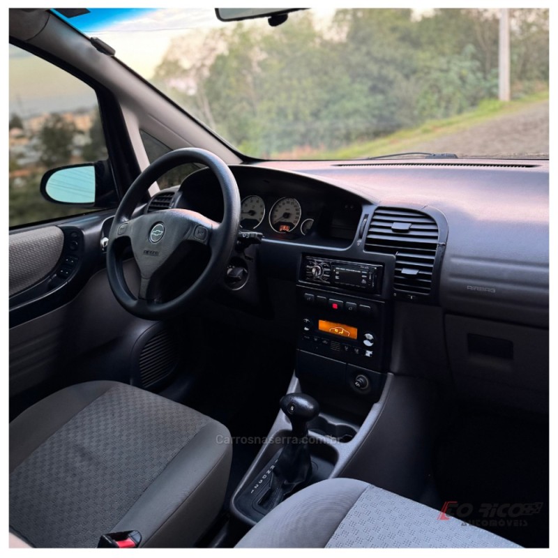 ZAFIRA 2.0 MPFI EXPRESSION 8V FLEX 4P AUTOMÁTICO - 2009 - CAMPO BOM