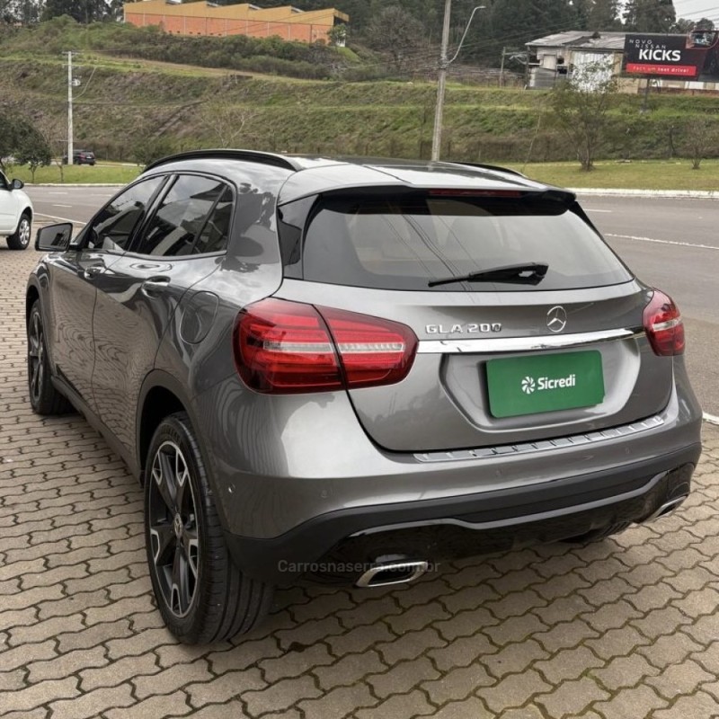 GLA 200 1.6 CGI VISION BLACK EDITION 16V TURBO FLEX 4P AUTOMÁTICO - 2019 - CAXIAS DO SUL