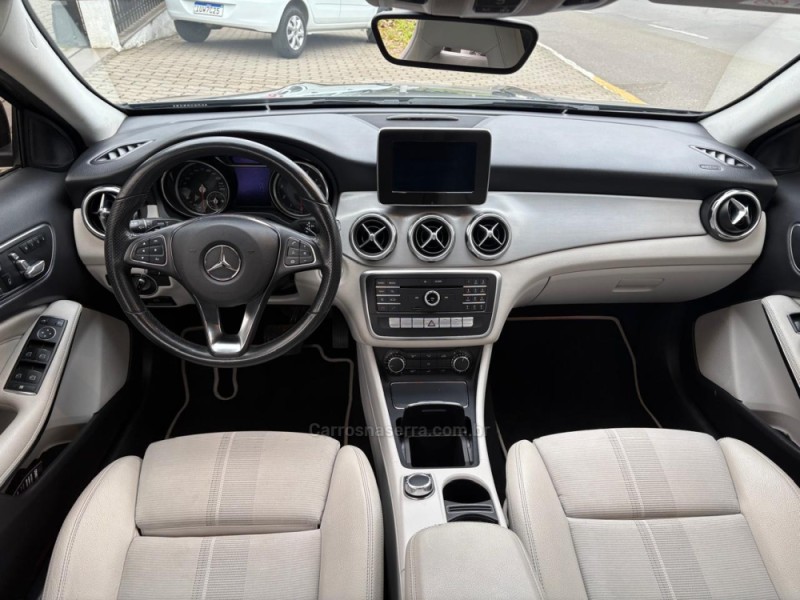 GLA 200 1.6 CGI VISION BLACK EDITION 16V TURBO FLEX 4P AUTOMÁTICO - 2019 - CAXIAS DO SUL