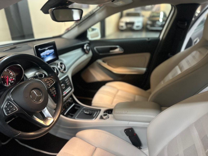 GLA 200 1.6 CGI ADVANCE 16V TURBO FLEX 4P AUTOMÁTICO - 2019 - NOVO HAMBURGO