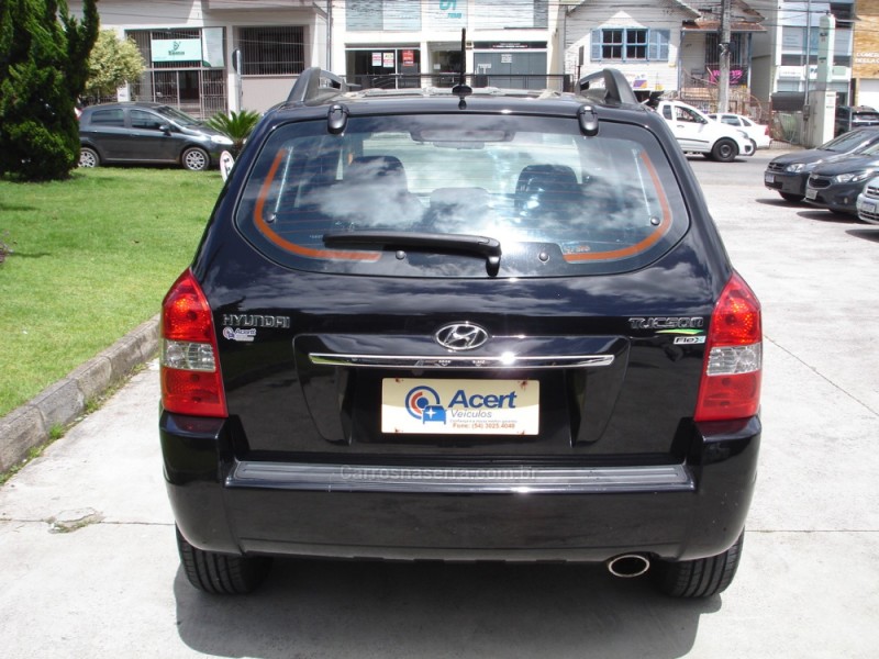 TUCSON 2.0 MPFI GLS 16V 143CV 2WD FLEX 4P AUTOMÁTICO - 2014 - CAXIAS DO SUL