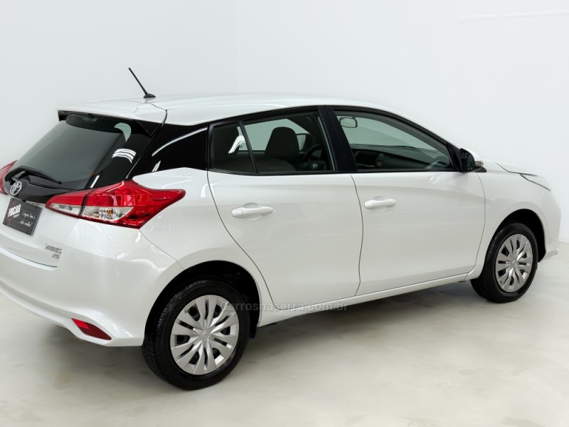 YARIS 1.5 XL 16V FLEX 4P AUTOMATÍCO - 2022 - CAXIAS DO SUL
