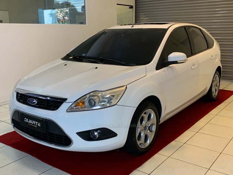 FOCUS 2.0 TITANIUM PLUS HATCH 16V FLEX 4P AUTO - 2012 - PORTO ALEGRE