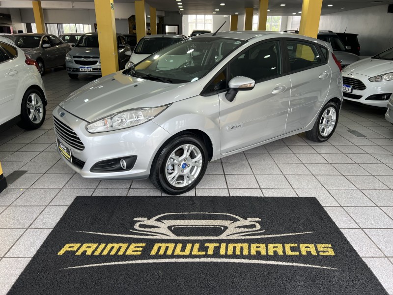 fiesta 1.6 se hatch 16v flex 4p automatico 2014 caxias do sul