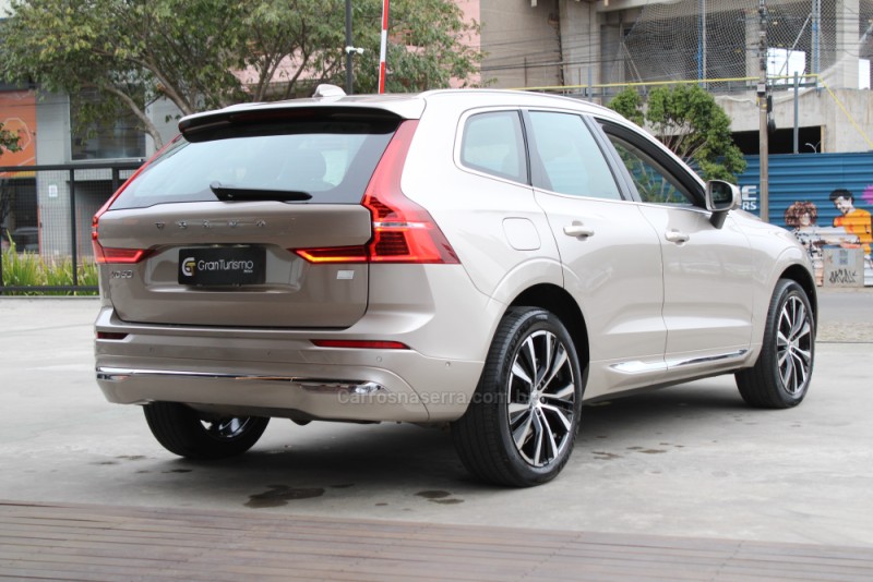 XC60 2.0 T8 ULTIMATE AWD HIBRIDO 4P AUTOMÁTICO - 2023 - CAXIAS DO SUL