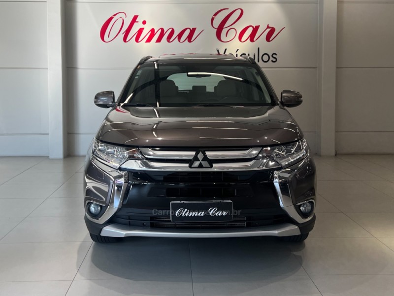 OUTLANDER 2.2 4X4 16V DIESEL 4P AUTOMÁTICO - 2016 - FLORES DA CUNHA