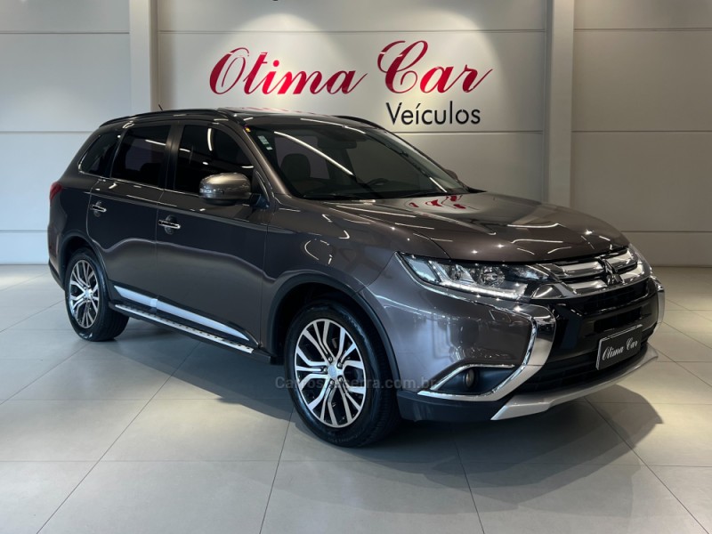 OUTLANDER 2.2 4X4 16V DIESEL 4P AUTOMÁTICO - 2016 - FLORES DA CUNHA