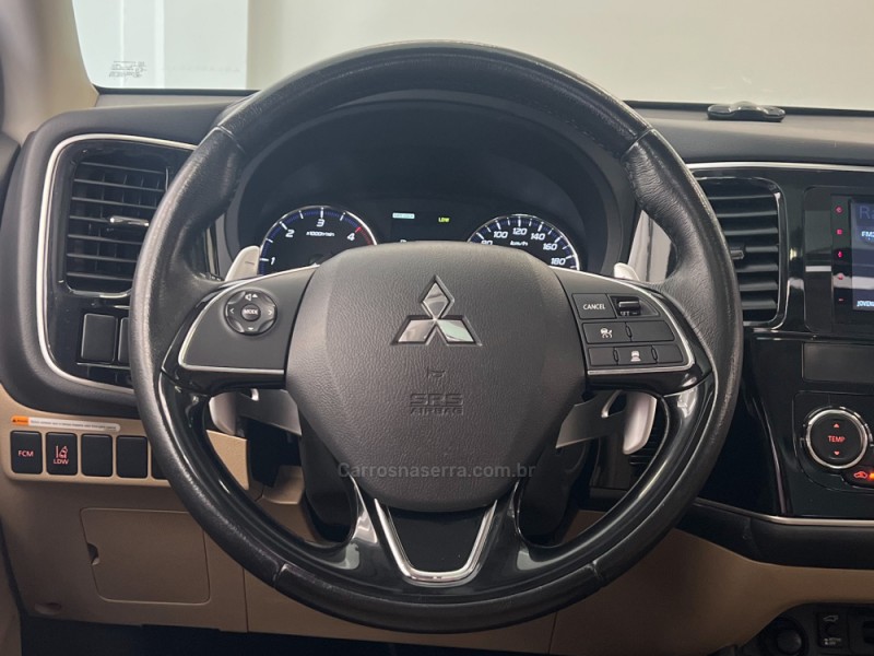 OUTLANDER 2.2 4X4 16V DIESEL 4P AUTOMÁTICO - 2016 - FLORES DA CUNHA