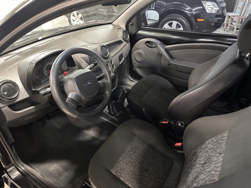 KA 1.0 I 8V GASOLINA 2P MANUAL - 2011 - NOVA PETRóPOLIS