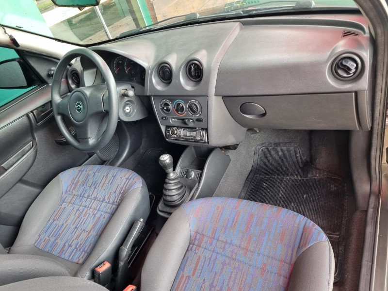 CELTA 1.0 MPFI SPIRIT 8V FLEX 4P MANUAL - 2011 - DOIS IRMãOS