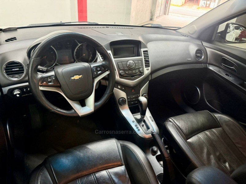 CRUZE 1.8 LT 16V FLEX 4P AUTOMÁTICO - 2013 - CAXIAS DO SUL