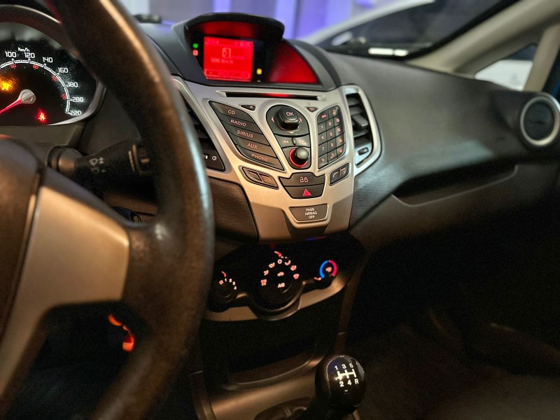 FIESTA 1.6 SE HATCH 16V FLEX 4P MANUAL - 2013 - CAXIAS DO SUL