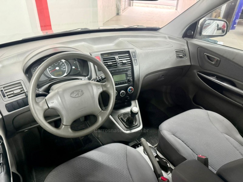 TUCSON 2.0 MPFI GL 16V 142CV 2WD GASOLINA 4P MANUAL - 2012 - CAXIAS DO SUL
