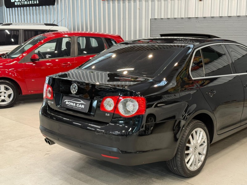 JETTA 2.5 I 20V 150CV GASOLINA 4P TIPTRONIC - 2007 - CAXIAS DO SUL