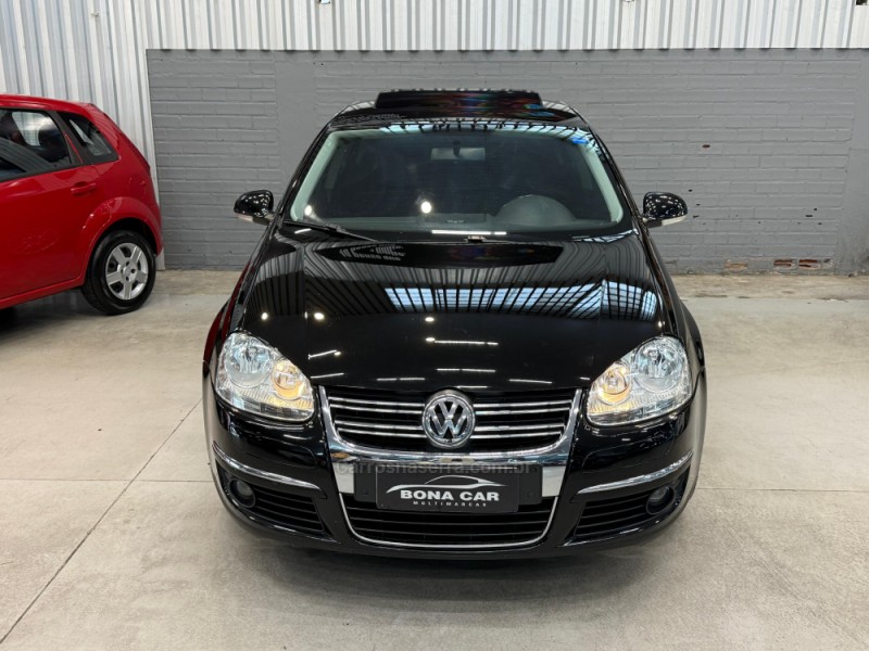 JETTA 2.5 I 20V 150CV GASOLINA 4P TIPTRONIC - 2007 - CAXIAS DO SUL