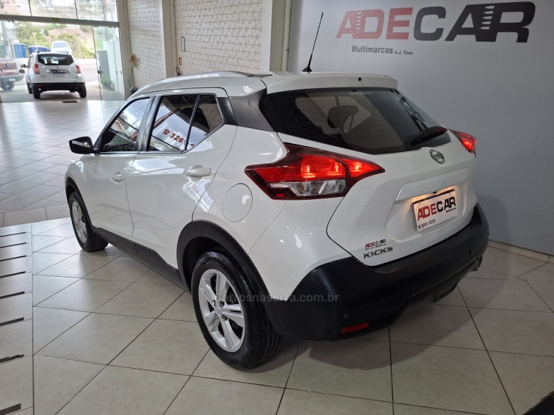 KICKS 1.6 16V FLEX S 4P MANUAL - 2020 - FARROUPILHA