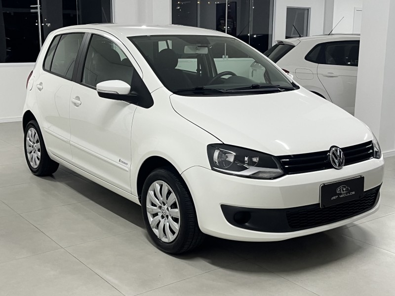FOX 1.0 ITREND 8V FLEX 4P MANUAL - 2014 - BENTO GONçALVES