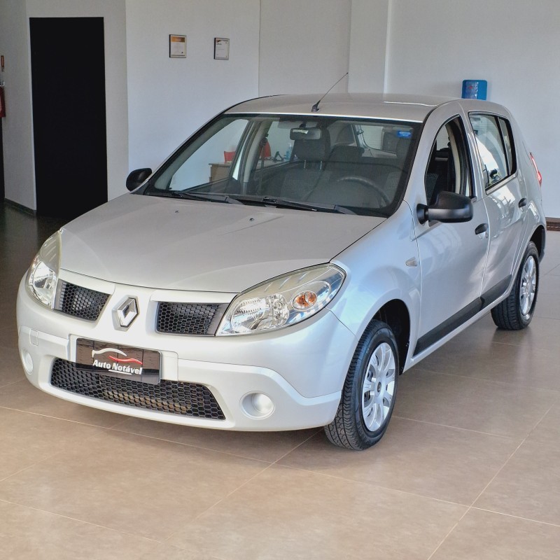 SANDERO 1.0 EXPRESSION 16V FLEX 4P MANUAL - 2010 - ESTâNCIA VELHA