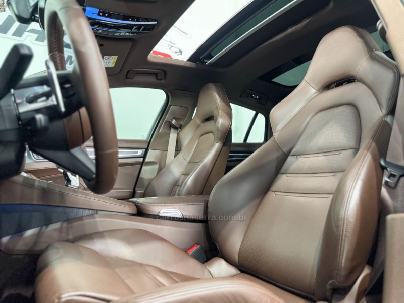 PANAMERA 2.9 V6 TURBO AWD 4 E-HÍBRIDO 4P AUTOMÁTICO - 2022 - ESTâNCIA VELHA
