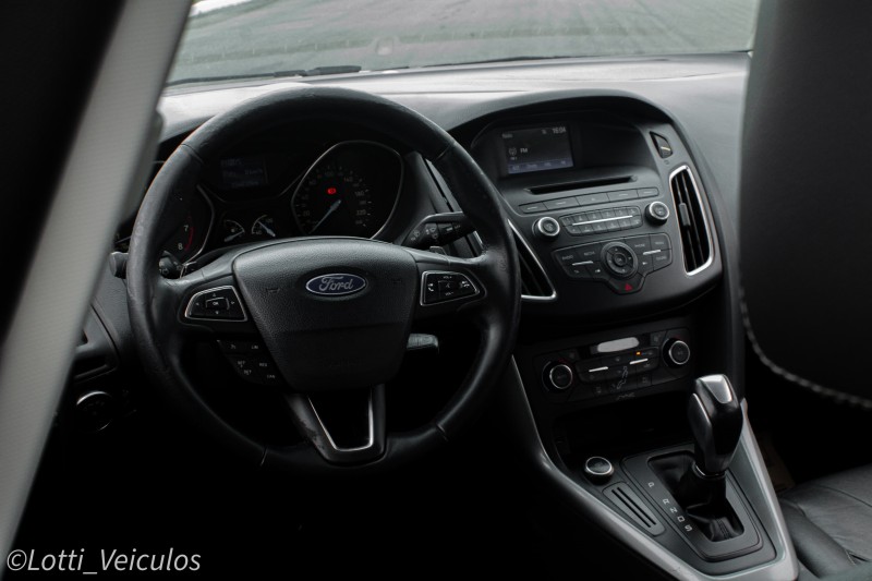 FOCUS 2.0 SE SEDAN 16V FLEX 4P AUTOMÁTICO - 2016 - FARROUPILHA