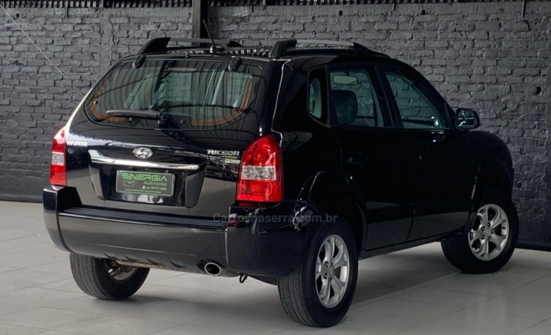TUCSON 2.0 MPFI GLS 16V 143CV 2WD FLEX 4P AUTOMÁTICO - 2018 - CAXIAS DO SUL