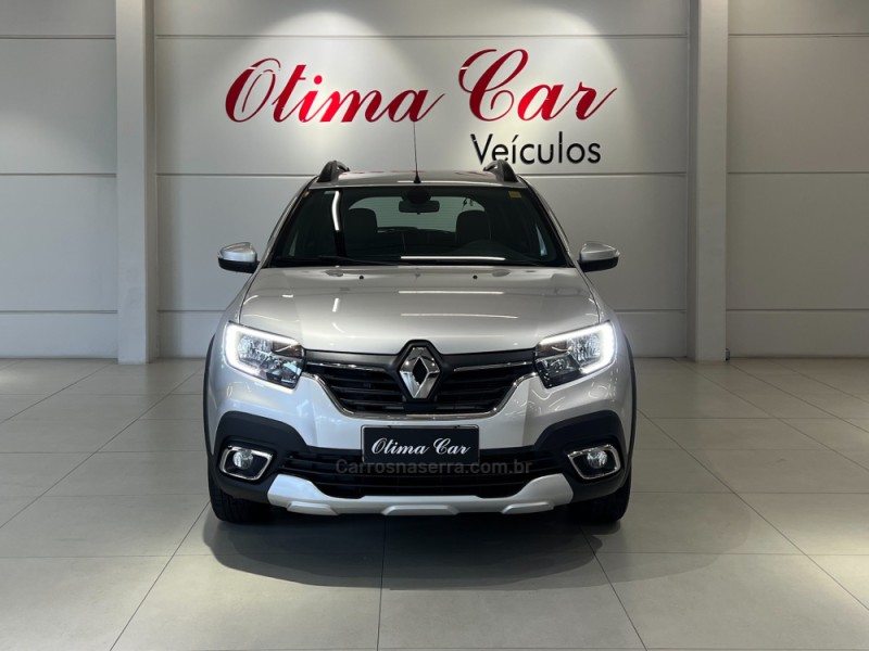 SANDERO 1.6 STEPWAY ICONIC X-TRONIC 16V FLEX 4P AUTOMÁTICO - 2022 - FLORES DA CUNHA