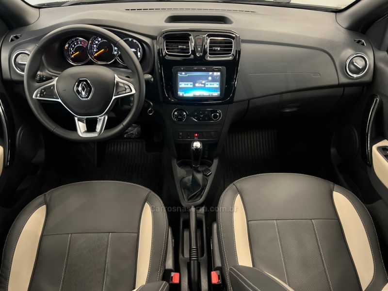 SANDERO 1.6 STEPWAY ICONIC X-TRONIC 16V FLEX 4P AUTOMÁTICO - 2022 - FLORES DA CUNHA