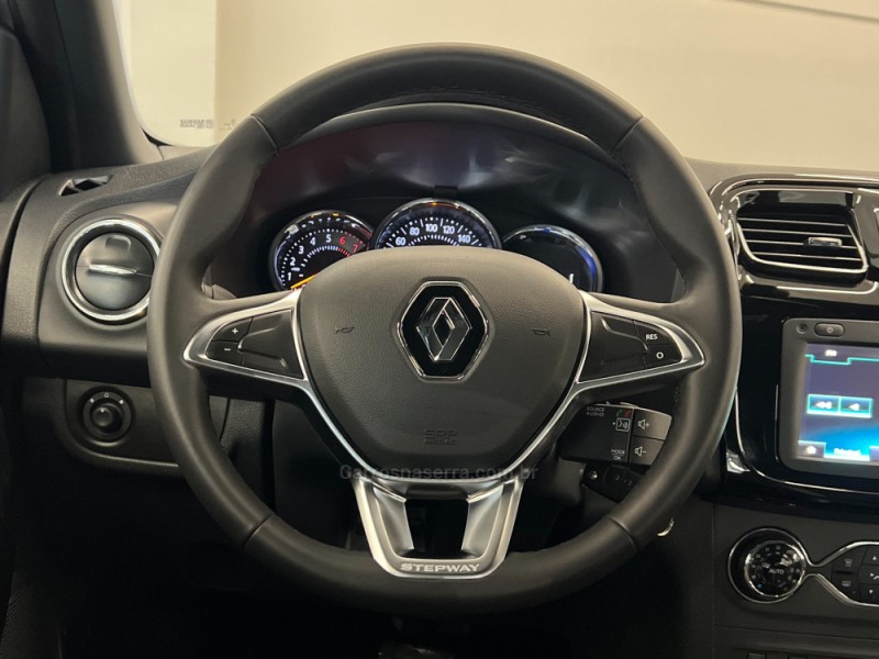 SANDERO 1.6 STEPWAY ICONIC X-TRONIC 16V FLEX 4P AUTOMÁTICO - 2022 - FLORES DA CUNHA
