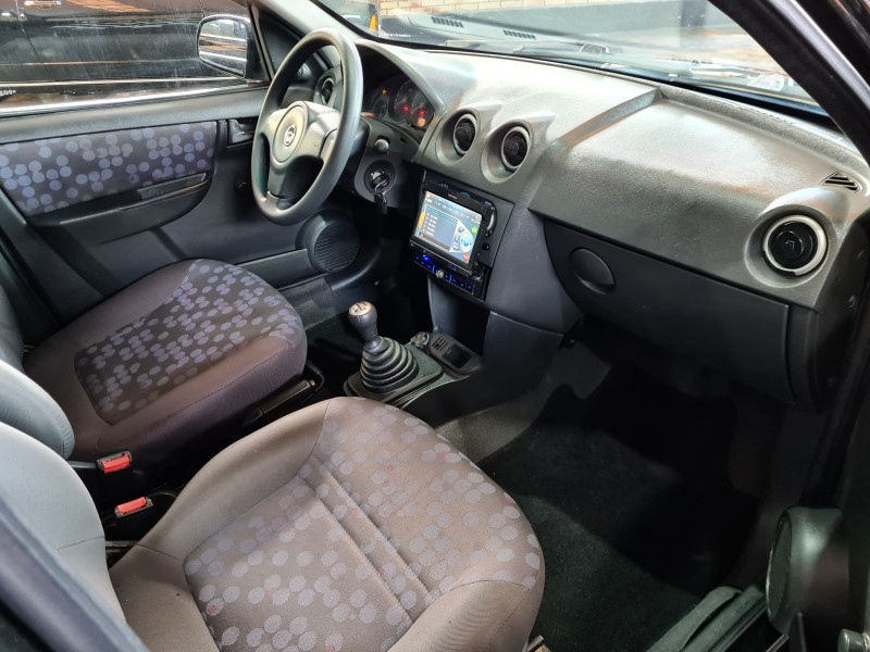 PRISMA 1.4 MPFI JOY 8V FLEX 4P MANUAL - 2009 - FARROUPILHA