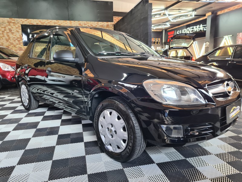 PRISMA 1.4 MPFI JOY 8V FLEX 4P MANUAL - 2009 - FARROUPILHA