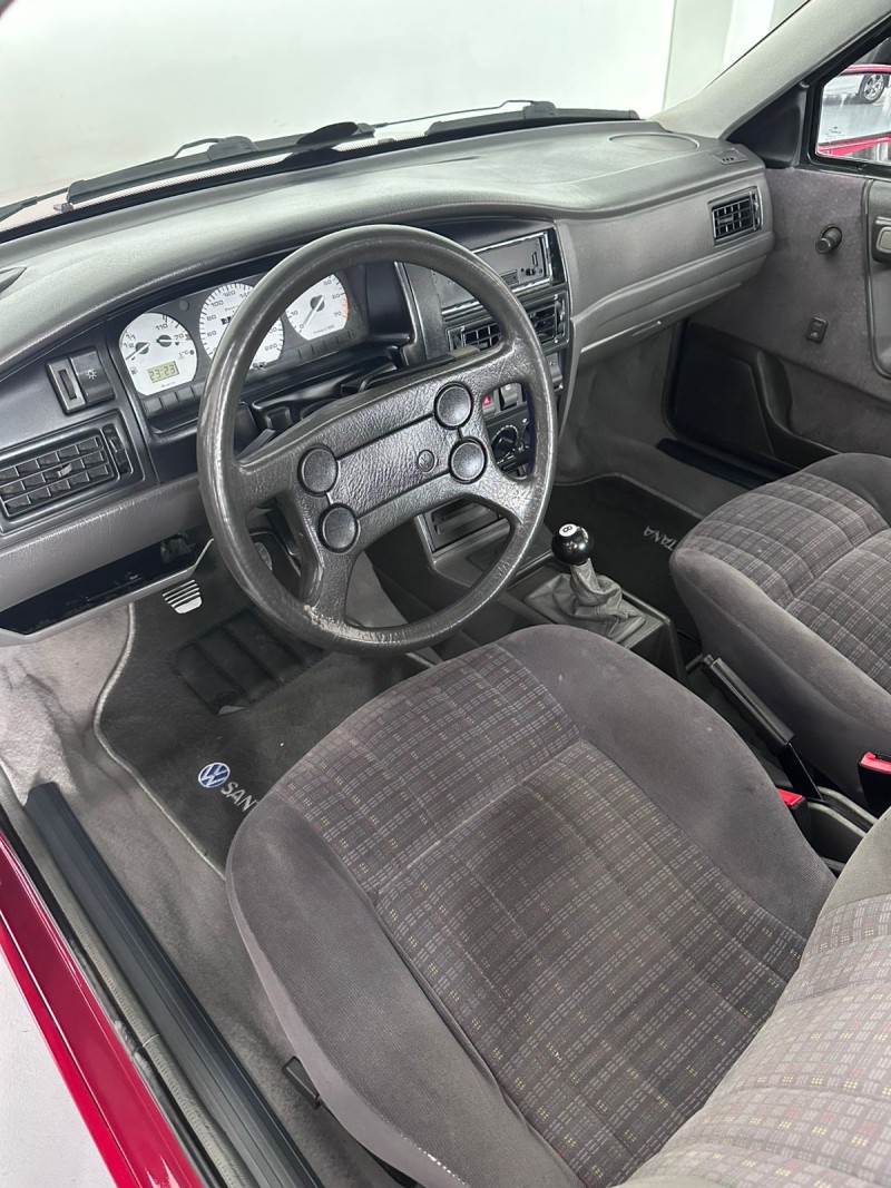 SANTANA 2.0 GLSI 8V GASOLINA 4P MANUAL - 1996 - FARROUPILHA