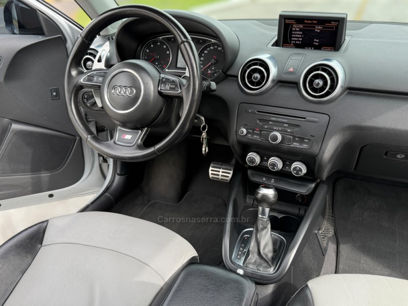 A1 1.4 TFSI ATTRACTION 16V 122CV GASOLINA 2P AUTOMÁTICO - 2012 - NOVO HAMBURGO