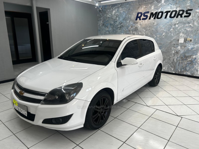 VECTRA 2.0 MPFI GT HATCH 8V FLEX 4P MANUAL