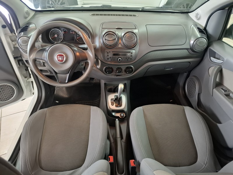 PALIO 1.6 MPI ESSENCE 16V FLEX 4P AUTOMATIZADO - 2013 - FARROUPILHA