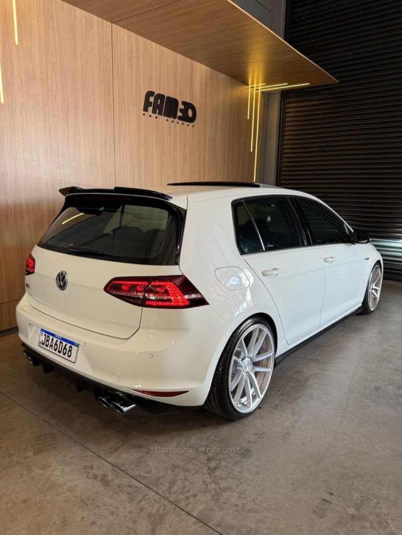 GOLF 2.0 GTI HIGHLINE 16V GASOLINA 4P AUTOMÁTICO - 2017 - LAJEADO