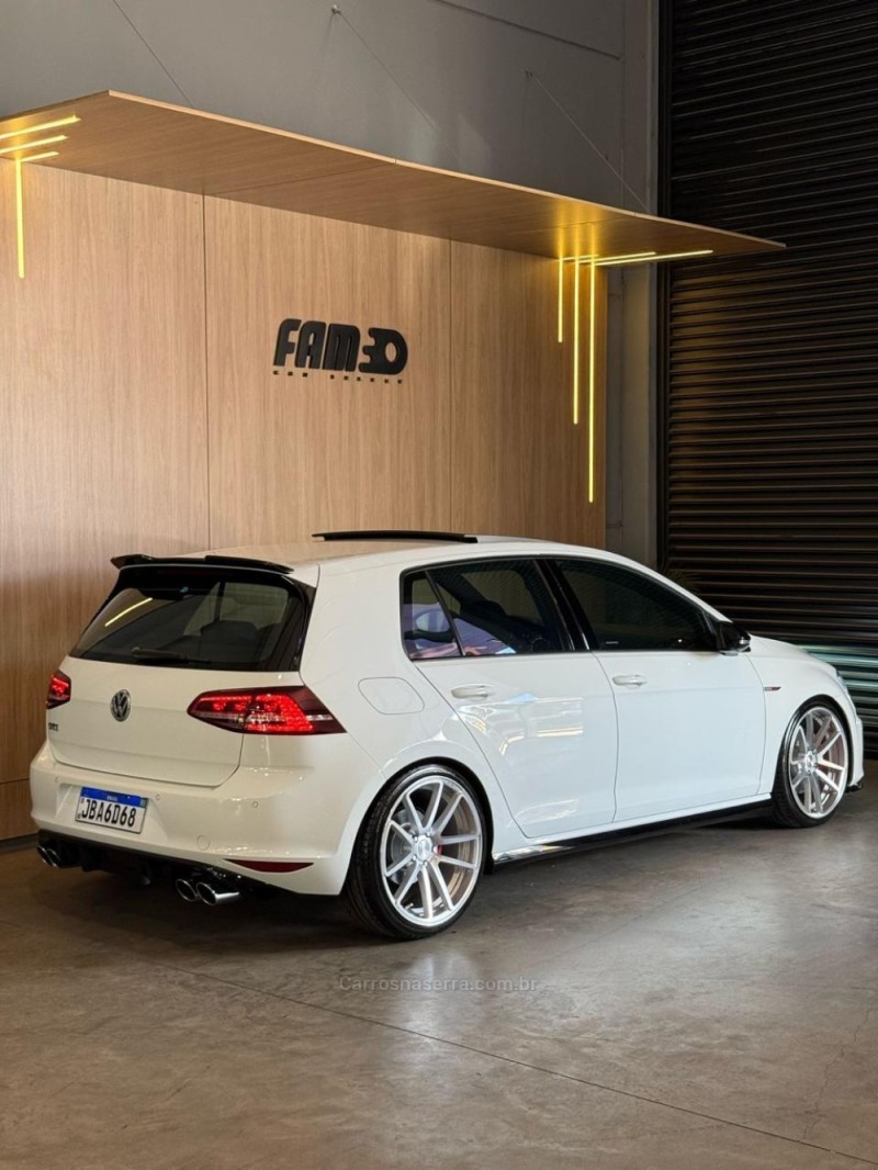 GOLF 2.0 GTI HIGHLINE 16V GASOLINA 4P AUTOMÁTICO - 2017 - LAJEADO