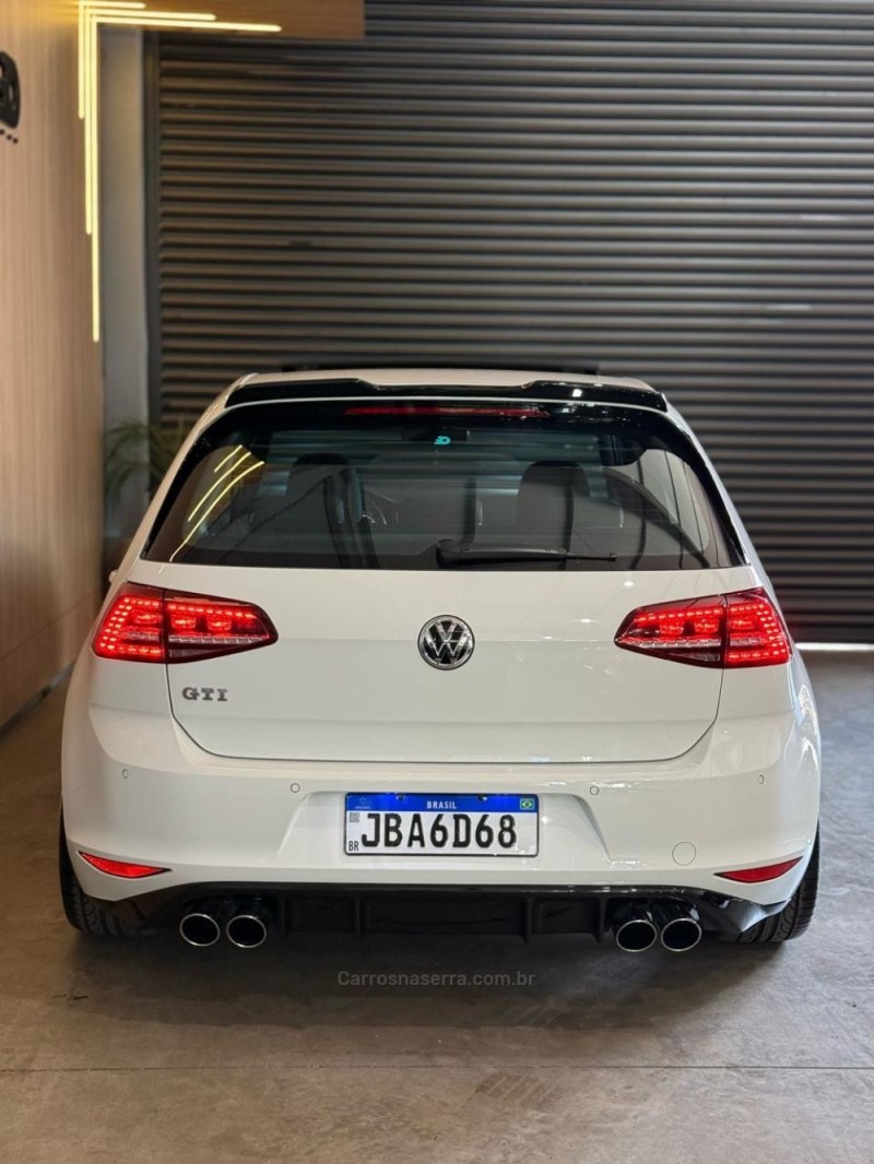 GOLF 2.0 GTI HIGHLINE 16V GASOLINA 4P AUTOMÁTICO - 2017 - LAJEADO