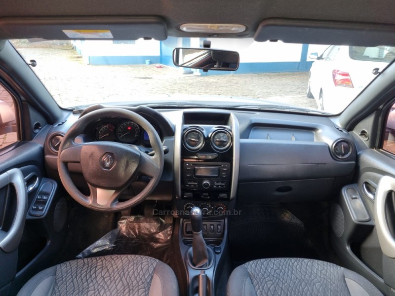 DUSTER 1.6 EXPRESSION 4X2 16V FLEX 4P MANUAL - 2016 - VACARIA