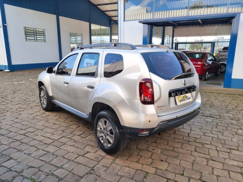DUSTER 1.6 EXPRESSION 4X2 16V FLEX 4P MANUAL - 2016 - VACARIA