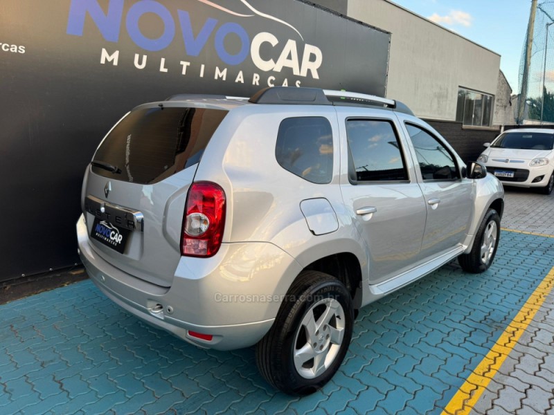 DUSTER 1.6 DYNAMIQUE 4X2 16V FLEX 4P MANUAL - 2013 - ESTâNCIA VELHA