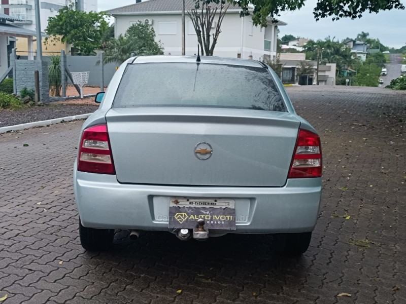 ASTRA 2.0 MPFI ADVANTAGE 8V FLEX 4P MANUAL - 2009 - IVOTI