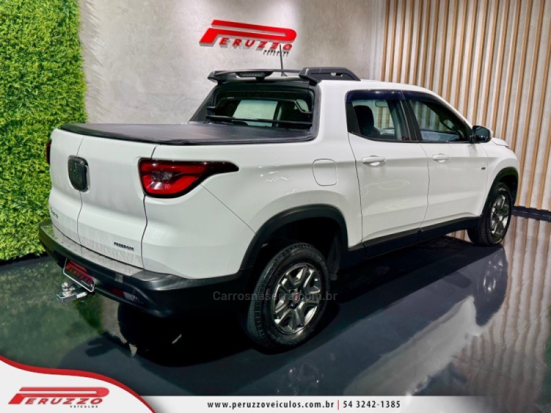 TORO 2.0 16V TURBO DIESEL FREEDOM MANUAL - 2018 - NOVA PRATA