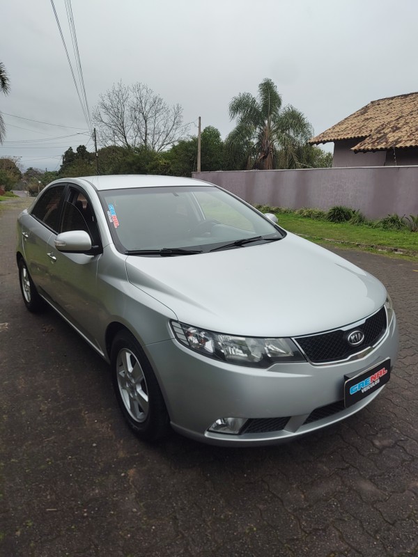 CERATO 1.6 EX SEDAN 16V GASOLINA 4P AUTOMÁTICO - 2011 - CAMPO BOM