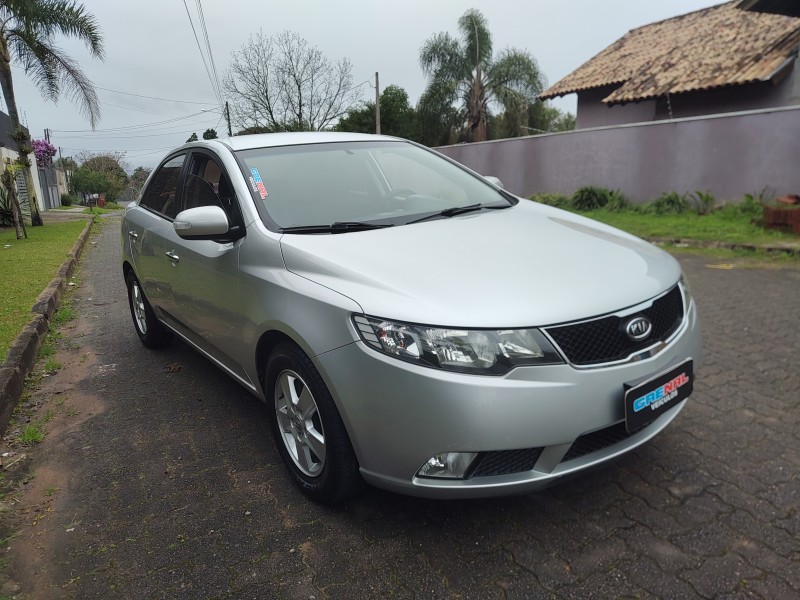 CERATO 1.6 EX SEDAN 16V GASOLINA 4P AUTOMÁTICO - 2011 - CAMPO BOM
