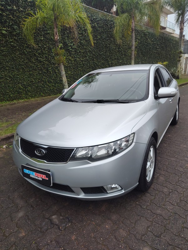 CERATO 1.6 EX SEDAN 16V GASOLINA 4P AUTOMÁTICO - 2011 - CAMPO BOM