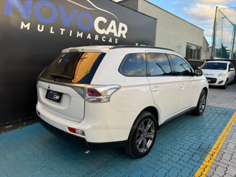 OUTLANDER 2.0 16V GASOLINA 4P AUTOMÁTICO - 2014 - ESTâNCIA VELHA